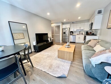 244 Hanover St unit 430, Boston, MA 02113 - photo 4