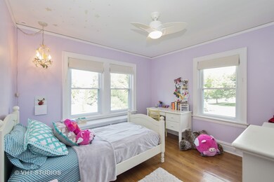 196 E Saint Charles Rd, Elmhurst, IL 60126 - photo 4