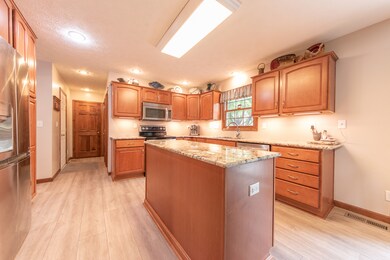 2288 Broadmoor Ln, Columbus, IN 47203 - photo 7