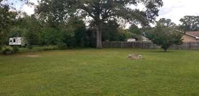 1204 Farmer St, Crestview, FL 32539 - photo 5