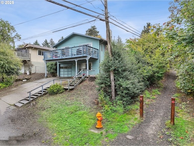 1834 SW Miles St, Portland, OR 97219 - photo 2