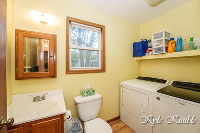 441 Howard St-6