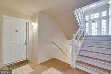 4111 S Four Mile Run Dr unit 204, Arlington, VA 22204 - photo 6