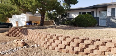 6537 Esther Ave NE, Albuquerque, NM 87109 - photo 2