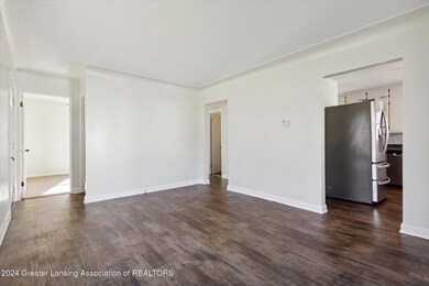 6420 Coulson Ct, Lansing, MI 48911 - photo 7