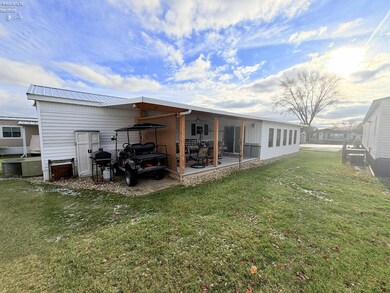 1859 NE Catawba Rd unit 125, Port Clinton, OH 43452 - photo 7