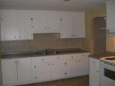 54 Silver St, Randolph, MA 02368 - photo 4