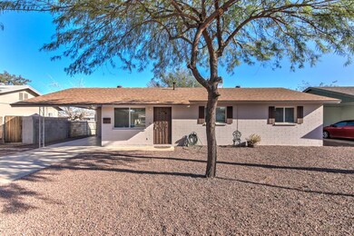 1638 W Inverness Dr-2