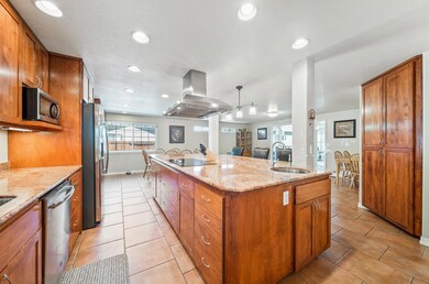 507 Glenn Way, Central Point, OR 97502
