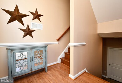 42302 Shoover Square, Chantilly, VA 20152 - photo 6