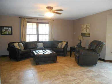 1575 8th St, Slidell, LA 70458 - photo 3