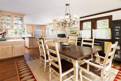 27 Laudholm Rd, Newton, MA 02458 - photo 4