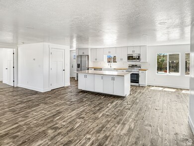 4190 E 2750 S, Price, UT 84501 - photo 7