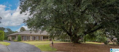 2516 Country Club Cir, Mountain Brook, AL 35223 - photo 4