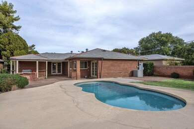 Private Pool & Covered Deck