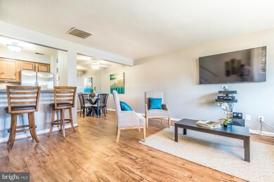 32 Appledowre Ct, Germantown, MD 20876 - photo 6