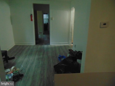 2870 Kansas Rd, Camden, NJ 08104 - photo 7