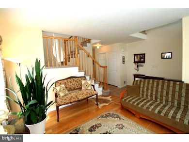 5 Vaccaro Rd, Lawrenceville, NJ 08648 - photo 4