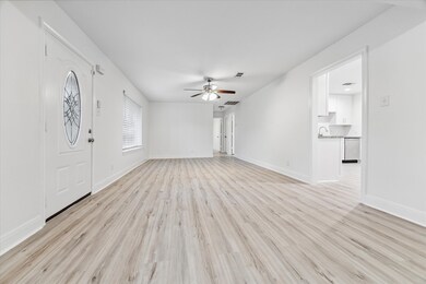 1707 W 43rd St, Houston, TX 77018 - photo 5