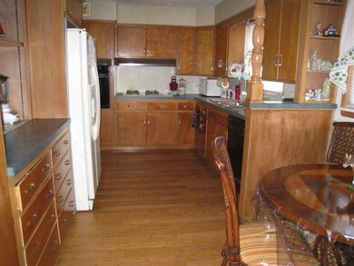 2215 Frances Ave, Elkhart, IN 46517 - photo 7