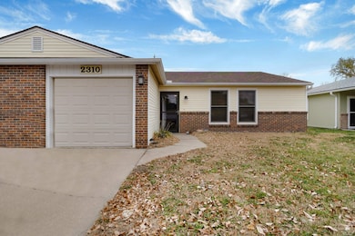 2310 Willow Ln, Manhattan, KS 66502 - photo 3