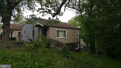 708 Glacier Ave, Capitol Heights, MD 20743 - photo 2