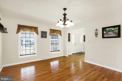 9519 Tomstown Rd, Waynesboro, PA 17268 - photo 6