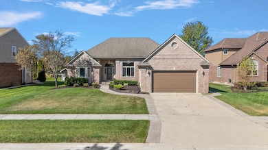 50247 Cheltenham Dr, Macomb, MI 48044 - photo 2