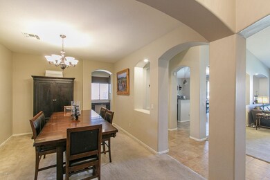 4) FORMAL DINING