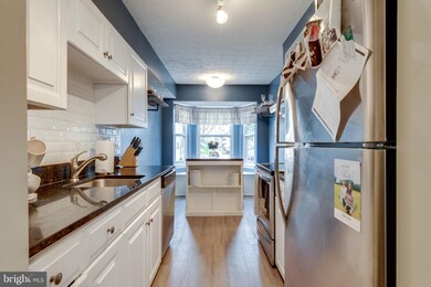 13975 Big Yankee Ln, Centreville, VA 20121 - photo 5