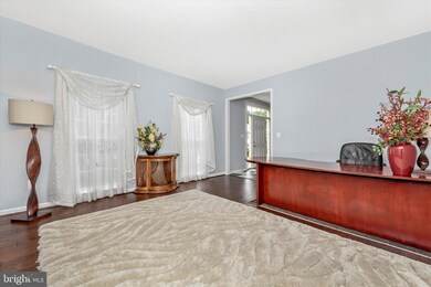 100 Cumberland Ct, Frederick, MD 21702 - photo 3