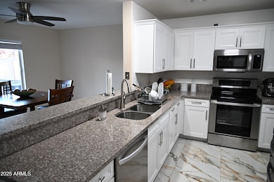 12858 W Laurel Ln, El Mirage, AZ 85335 - photo 7