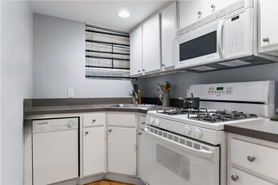 1170 Massachusetts Ave unit 2, Cambridge, MA 02138 - photo 5