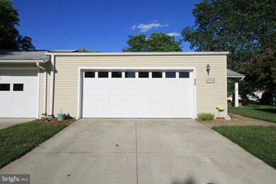 93 Dogwood Plaza unit B, Monroe Township, NJ 08831 - photo 2