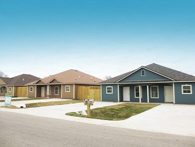 Great Willis location, minutes to I-45, Signature Krogers and Lake Conroe