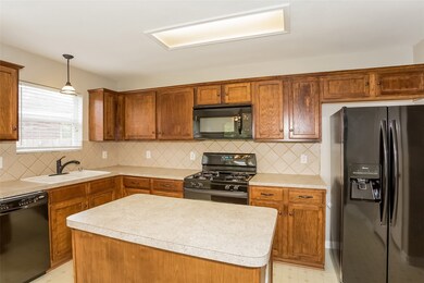 32327 Willow Creek Park, Conroe, TX 77385 - photo 5