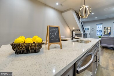 2923 Clifton Ave, Baltimore, MD 21216 - photo 5