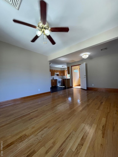57 Ashland St unit 2, New Rochelle, NY 10801 - photo 3