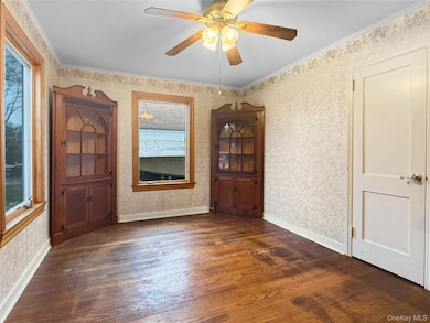 57 (aka 400) Wilmarth Ave, Greenport, NY 11944 - photo 6