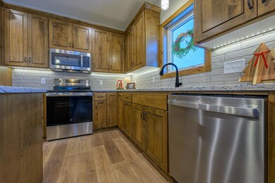 1332 Bradford St SE, Hutchinson, MN 55350 - photo 4