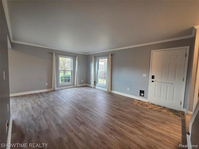 15814 Newport Dr, Clinton Township, MI 48038 - photo 2