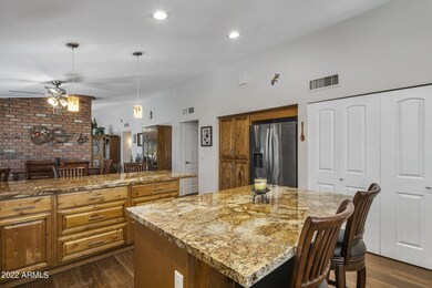Island with bar seating