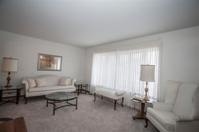 9220 Franklin Dr unit 2, Saint John, IN 46373 - photo 5