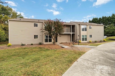 11001 Running Ridge Rd, Charlotte, NC 28226 - photo 3