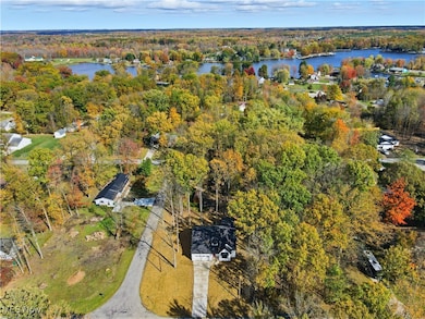 603 Oriole Dr, Roaming Shores, OH 44084 - photo 4