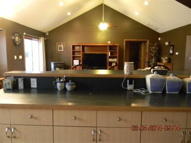 8251 S 400 W, Jonesboro, IN 46938 - photo 7