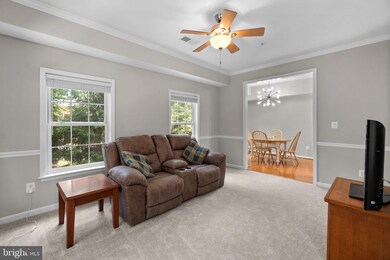 11233 Wortham Crest Cir, Manassas, VA 20109 - photo 5