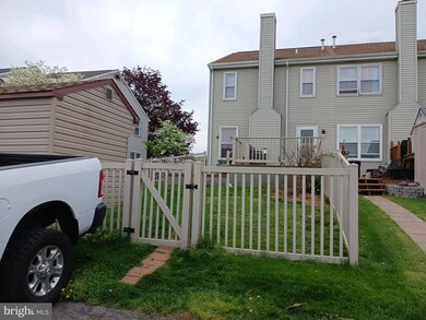 215 Elm St, Reading, PA 19606 - photo 3