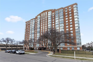 250 E Crescent, Detroit, MI 48207 - photo 2