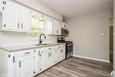 17 Lake Grove Club, Decatur, IL 62521 - photo 5